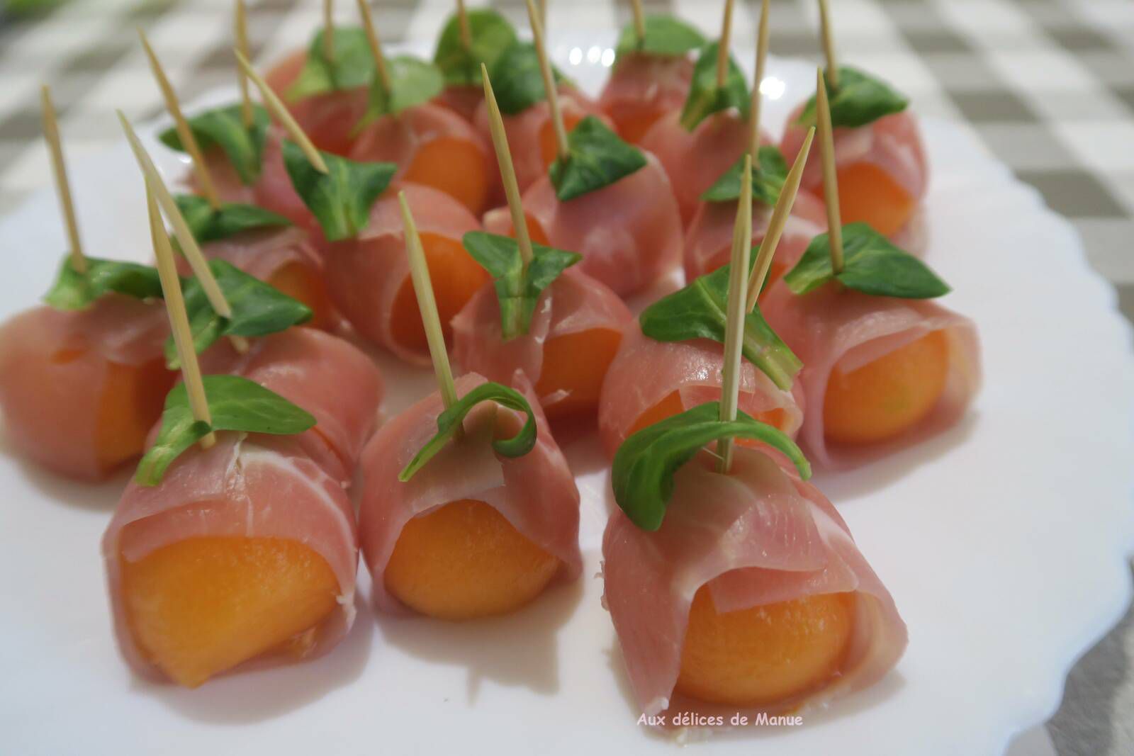 Melon Jambon Cru Revisité Par Grands Chefs Billes de melon au jambon cru - Recette par auxdelicesdemanue