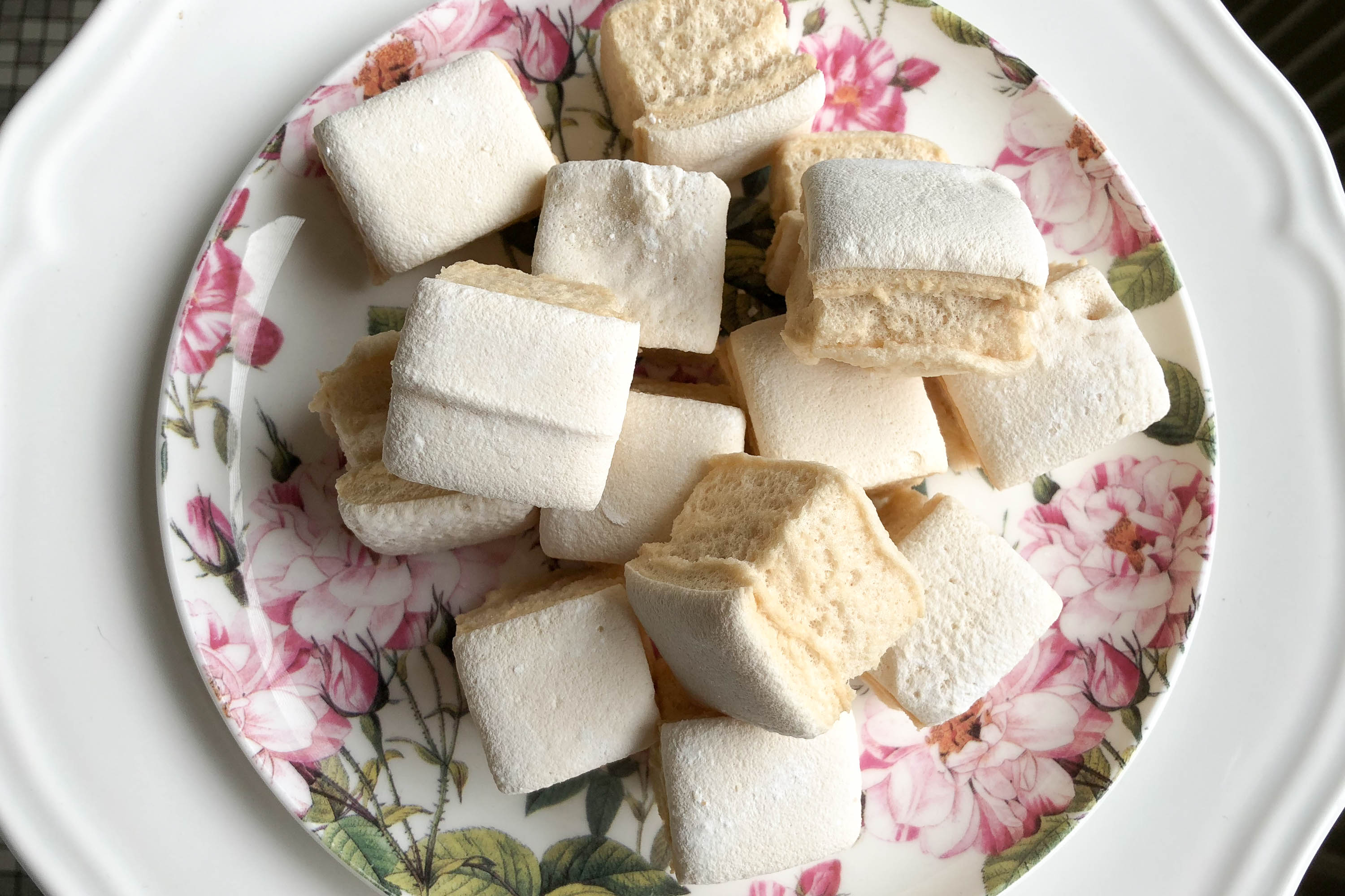 Guimauves Maison Ou Comment Mettre En Cube Un Nuage De Douceur Sucre D Orge Et Pain D Epices