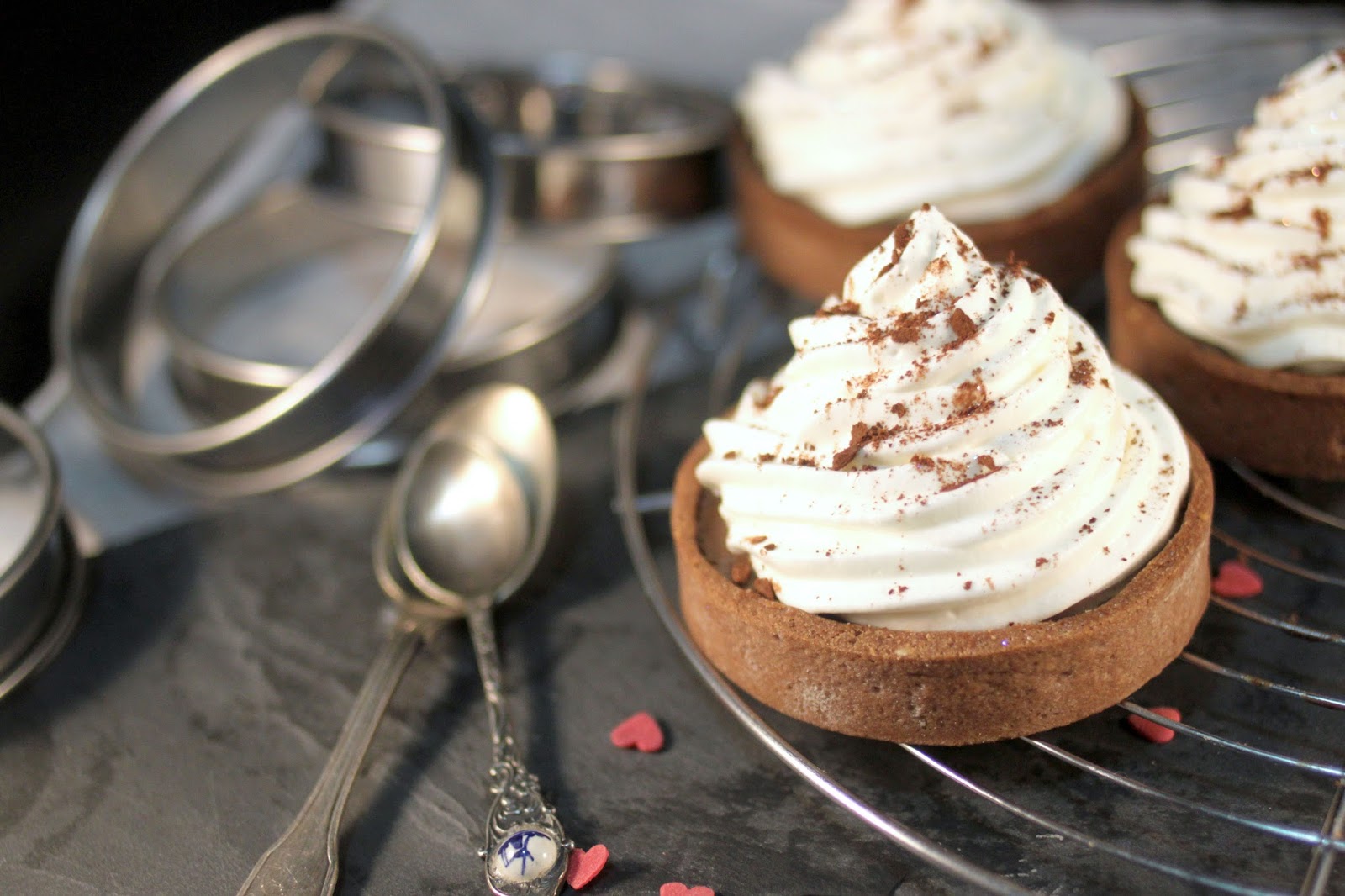 Tartelettes Au Chocolat Liegeois Et Chantilly Recette Par Chloe Delice