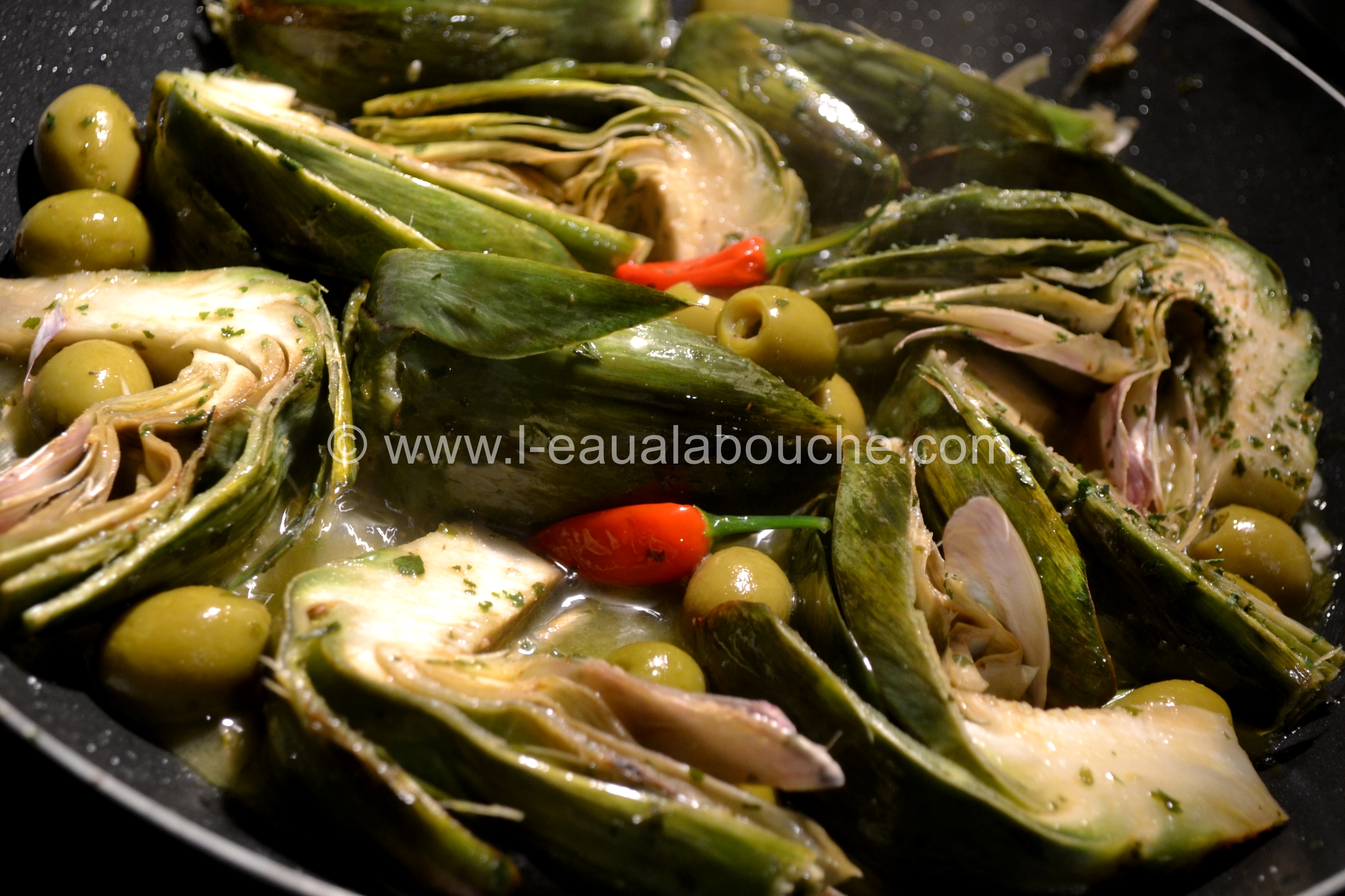 Artichaut Au Vin Blanc Et Olives Recette Par L Eau A La Bouche
