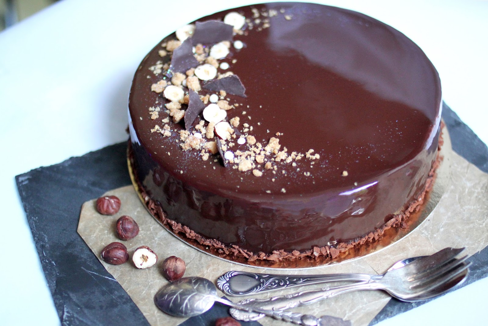 Entremets Noisettes Praline Mousse Lactee Recette Par Chloe Delice
