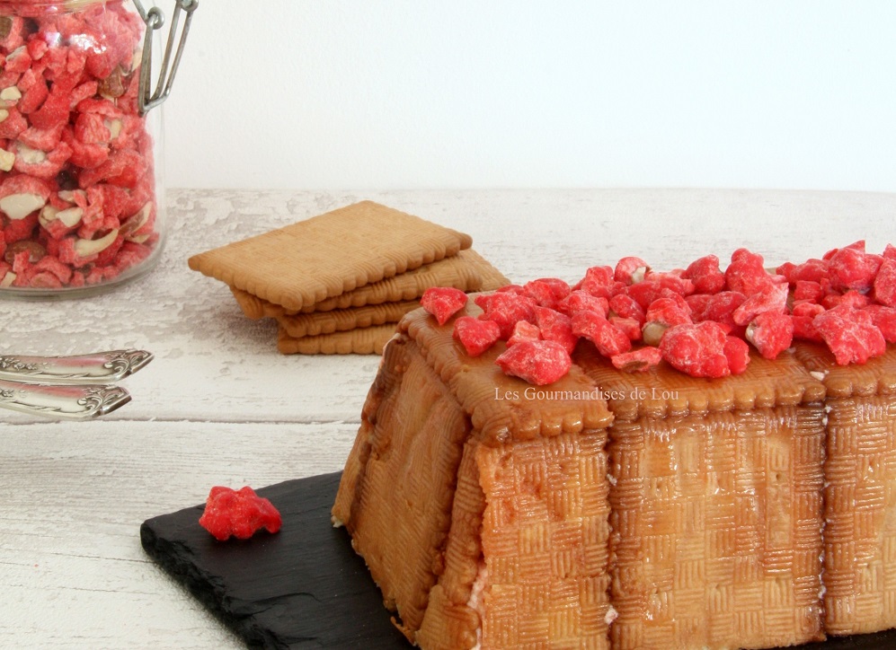 Gateau The Brun Aux Pralines Roses Recette Par Les Gourmandises De Lou
