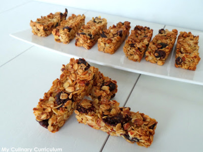 Barres De Cereales Aux Flocons D Avoine Fruits Rouges Et Amandes