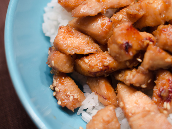 Poulet au miel, à la sauce soja et aux graines de sésame - Recette par
