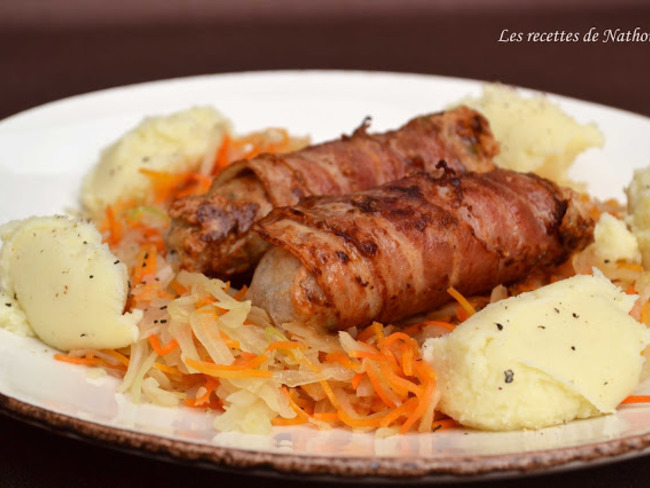 Fausse Potee De Carottes Et Chou Blanc Saucisses Grillees Au Lard