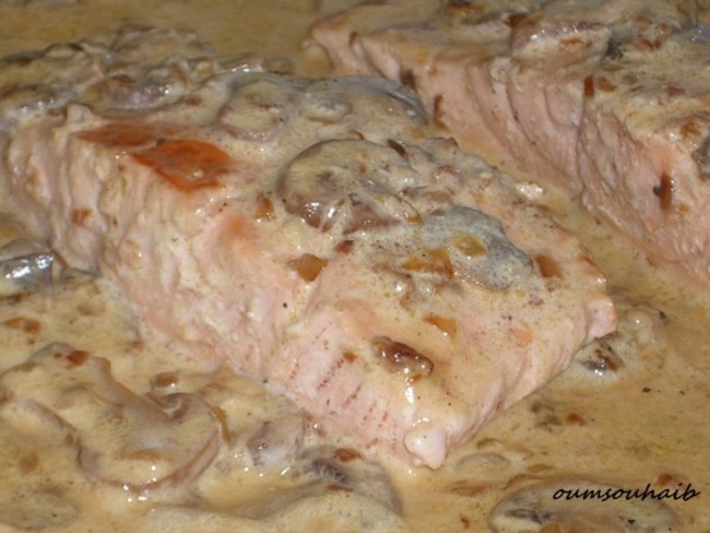 Paves De Saumon Creme Fraiche Et Champignon Recette Par Sarah