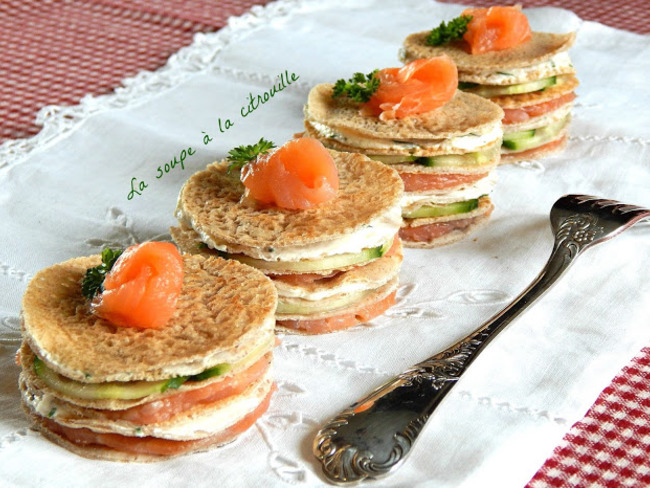 Mini Gateaux De Crepes De Sarrasin Au Saumon Fume Recette Par La