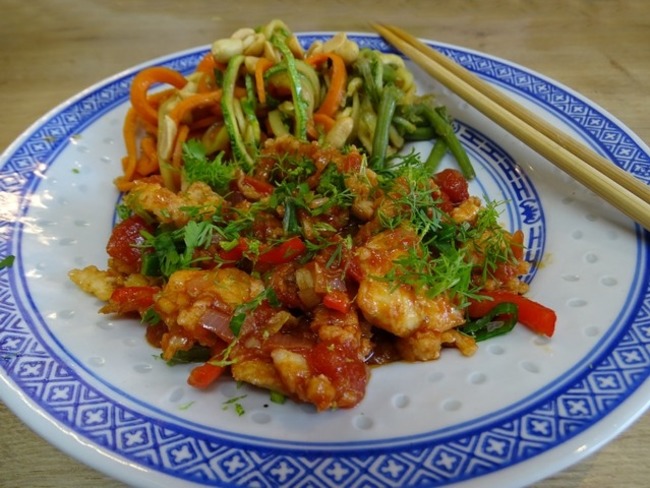 Poisson A La Balinaise Et Wok De Legumes Sautes Recette Par