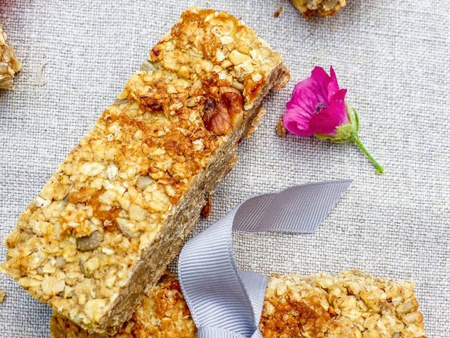 Barre De Cereales Avoine Coco Et Abricot Recette Par Amande Et