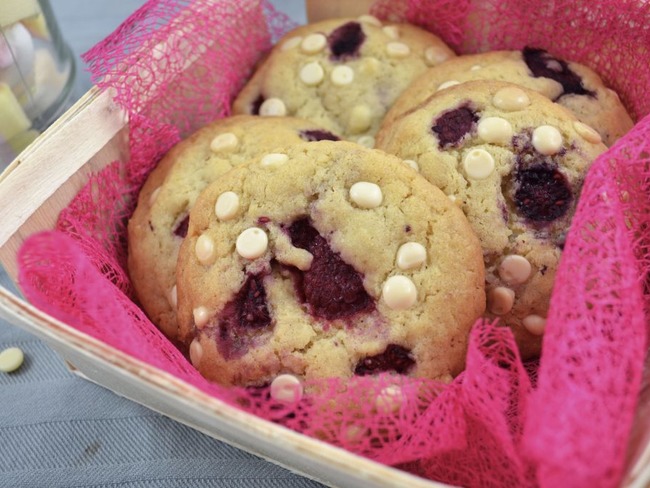 Cookies Framboise Chocolat Blanc Recette Par Quand Julie Patisse