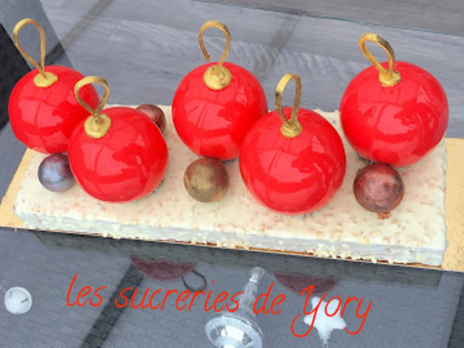Bûche Boules De Noël