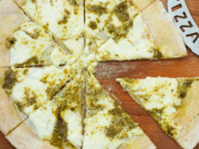 Pizza Blanche Au Pesto Et Fromage Stracchino Recette Par