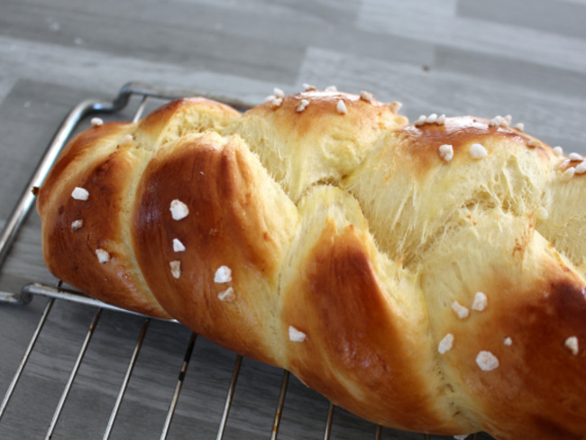 Brioche Tressee Moelleuse Et Mie Filante Recette Par Vite Fait