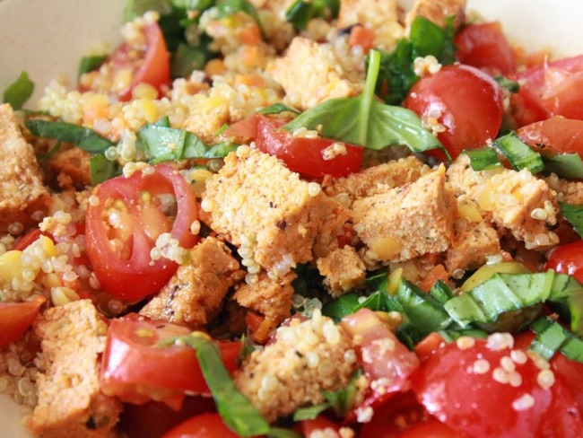 Salade Quinoa Basilic Tofu Rosso Et Petites Tomates Cerise