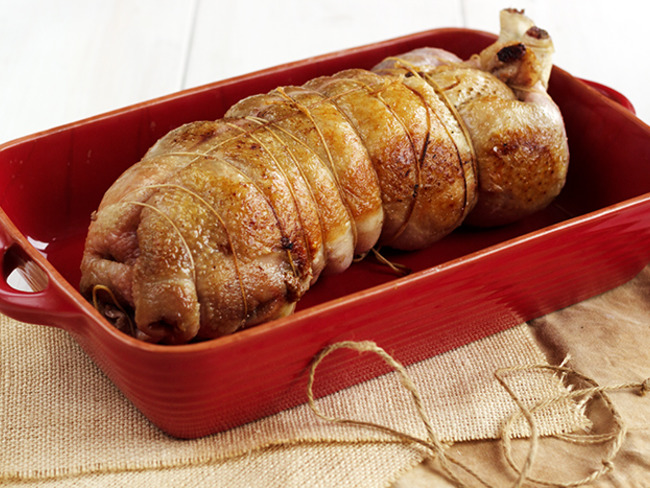 Canard Desosse Farci Au Foie Gras Et Au Pain D Epices Pour Le
