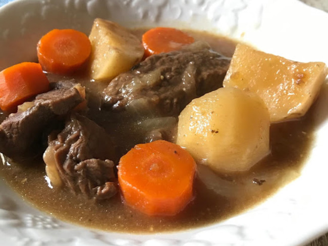 Carbonade De Boeuf A La Biere Carottes Et Navets Boule D Or