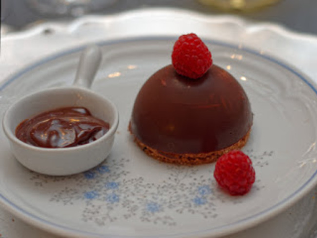 Dome Mousse Au Chocolat Et Framboises Recette Par Ma Cuisine Et Vous