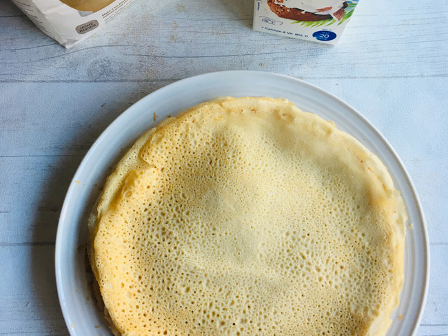 Crêpes à la farine de riz et au lait végétal - Recette par United ...