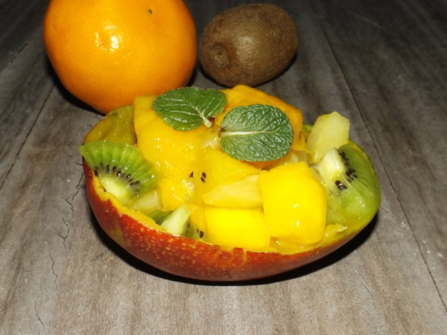 Salade De Fruits Exotiques Mangue Ananas Et Kiwi Recette Par Ca