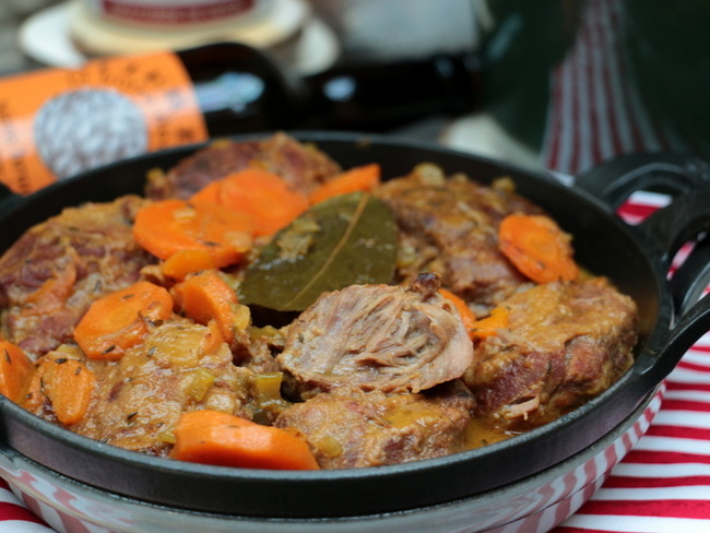 Joues de porc à la moutarde, bière et miel - Recette par Happy papilles