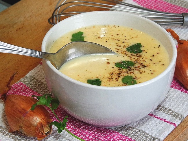 La Sauce Au Beurre Blanc Recette Par Court Bouillon