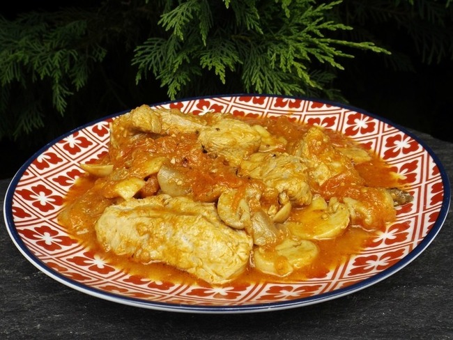 Saute De Veau Au Pesto Rosso Et Aux Champignons Recette Par Ca