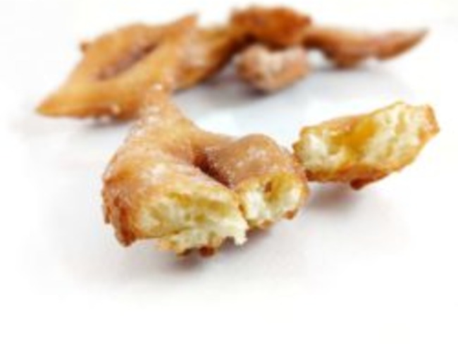 Bugnes Lyonnaises Moelleuses Pour Mardi Gras Recette Par Johan
