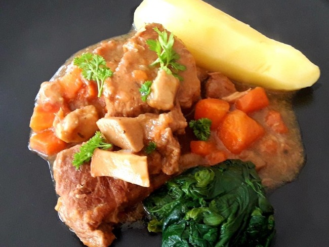 Sauté De Veau Marengo Chef Simon Sauté de veau aux cèpes - Recette par Recettes et Récits