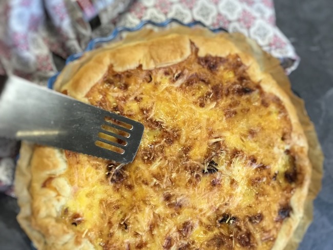 Quiche A L Oignon Au Companion Thermomix Ou Sans Robot Les