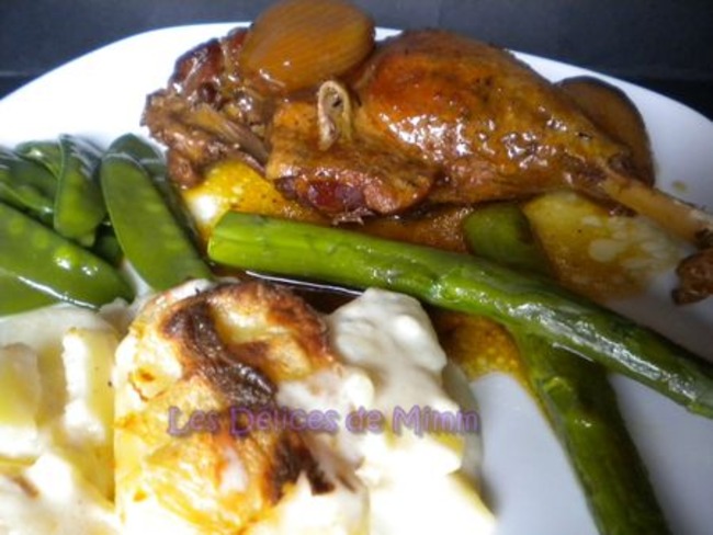 Cuisses De Canard Confites Au Miel Et Aux échalotes Caramélisées