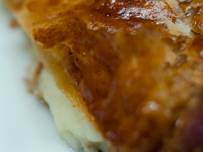 Feuilleté au roquefort,au miel et aux noix - Recette par Piratage Culinaire