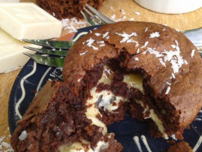 Fondant Au Chocolat Et A La Noix De Coco Coeur Chocolat Blanc