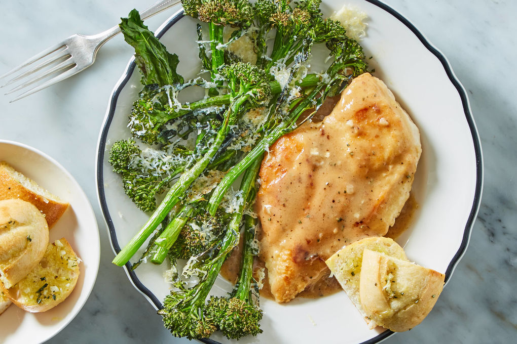 Rosemary Garlic Chicken With Broccolini Garlic Toasts Marley Spoon