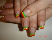 Modele unghii french colorat