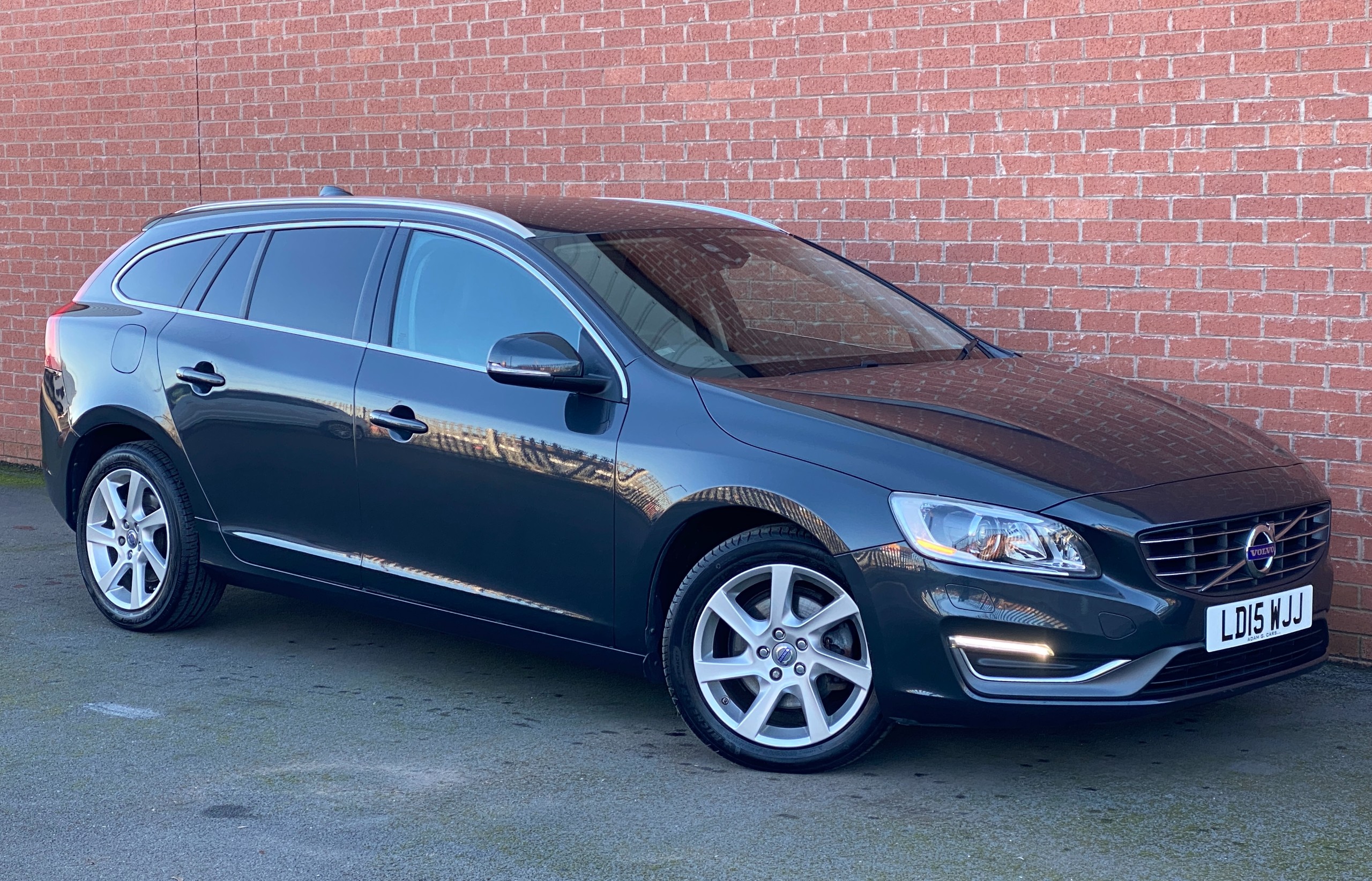 Volvo V60 2.0 D3 SE Lux Nav Geartronic Euro 5 2015