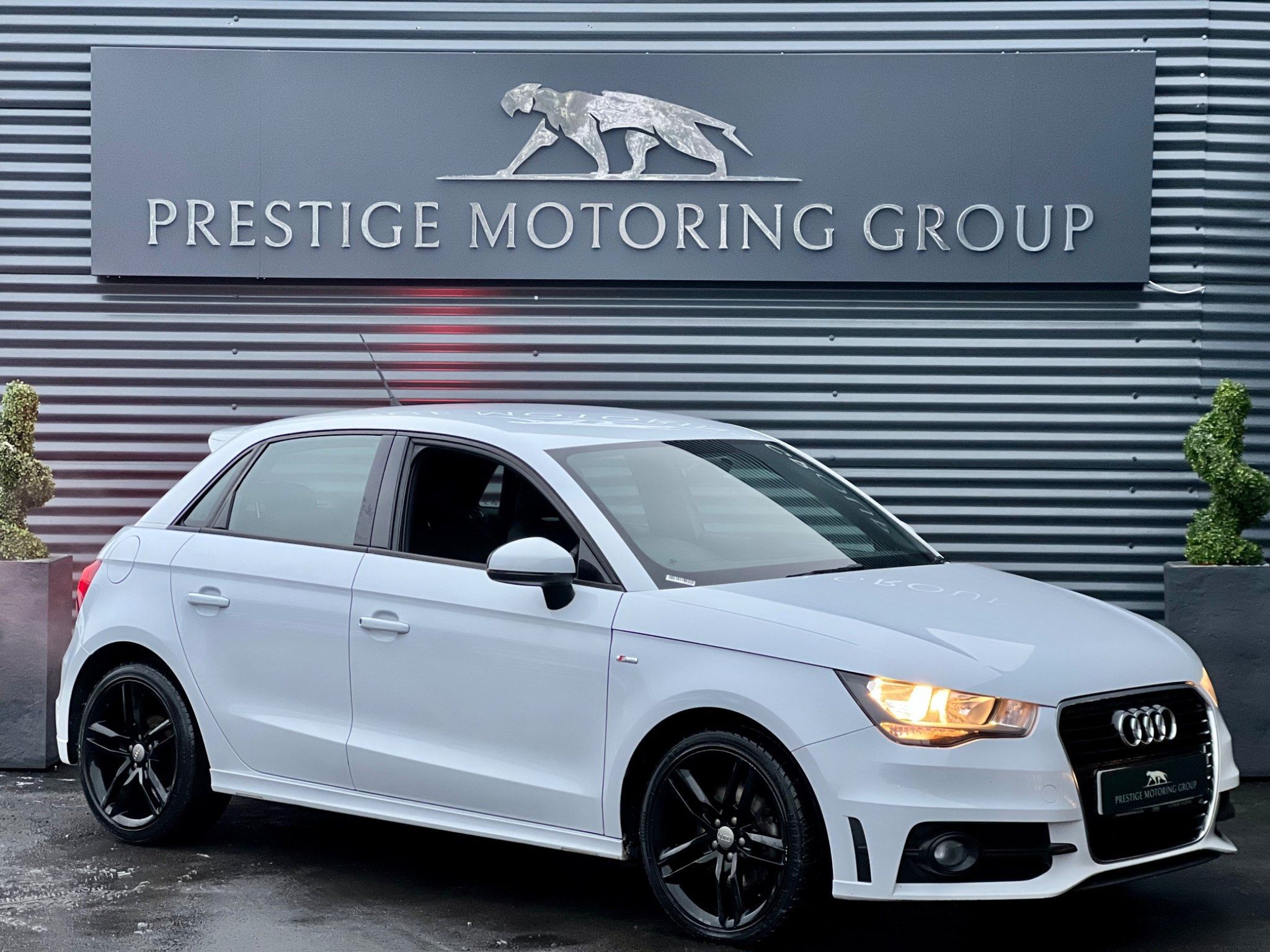Audi A1 SPORTBACK TDI S LINE 5-Door 2013