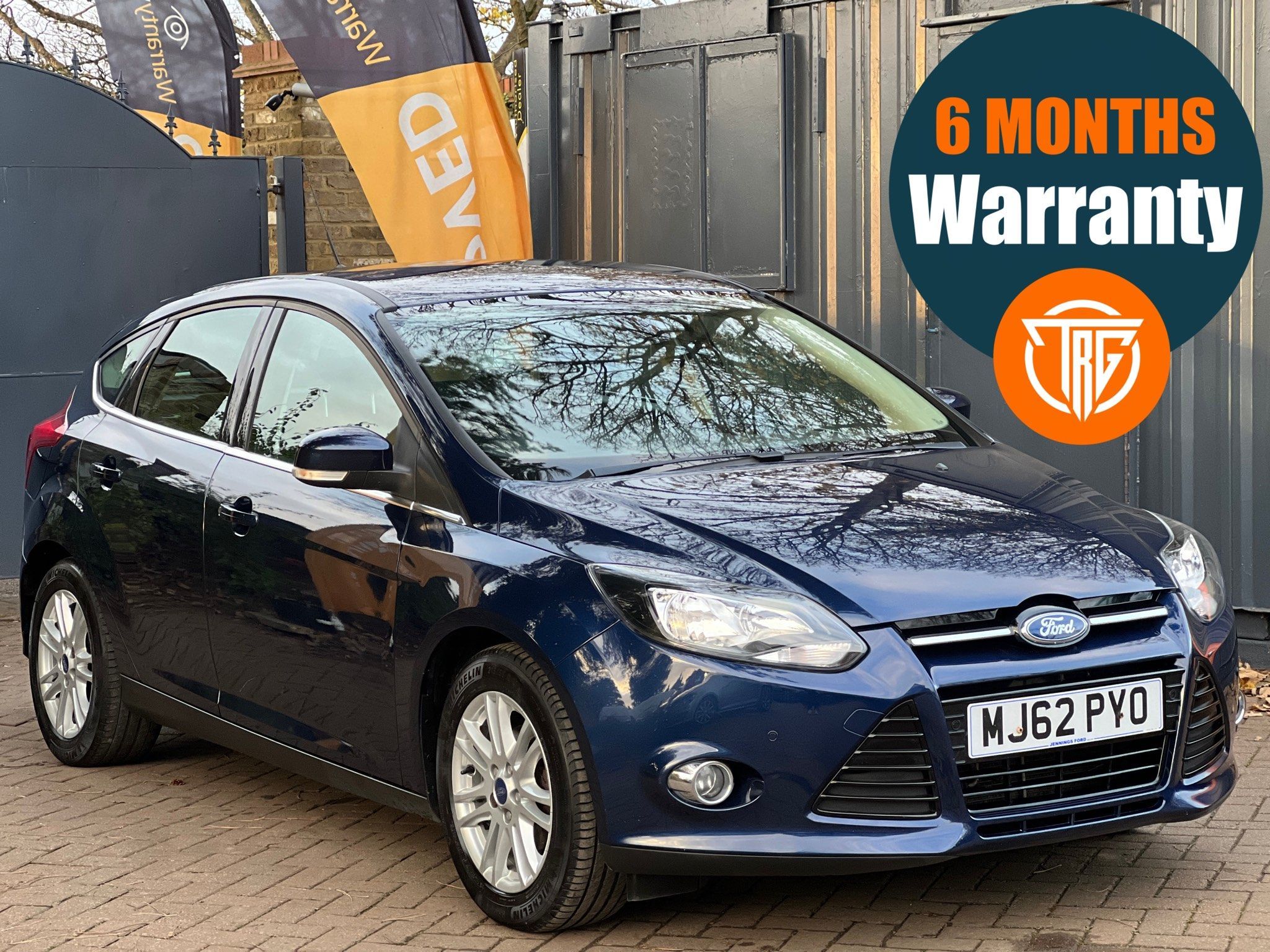 Ford Focus TITANIUM 5-Door 2012