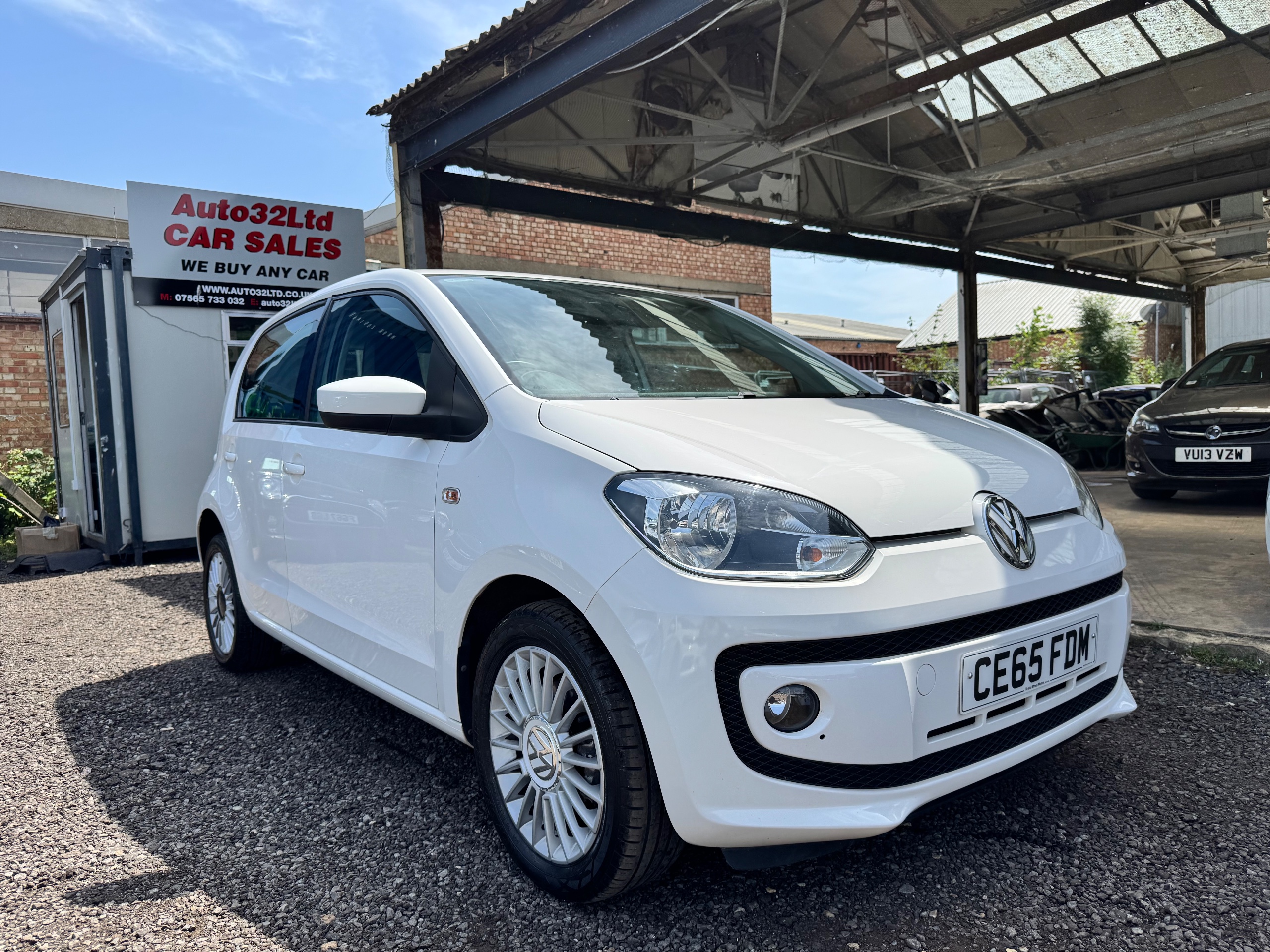 Volkswagen Up