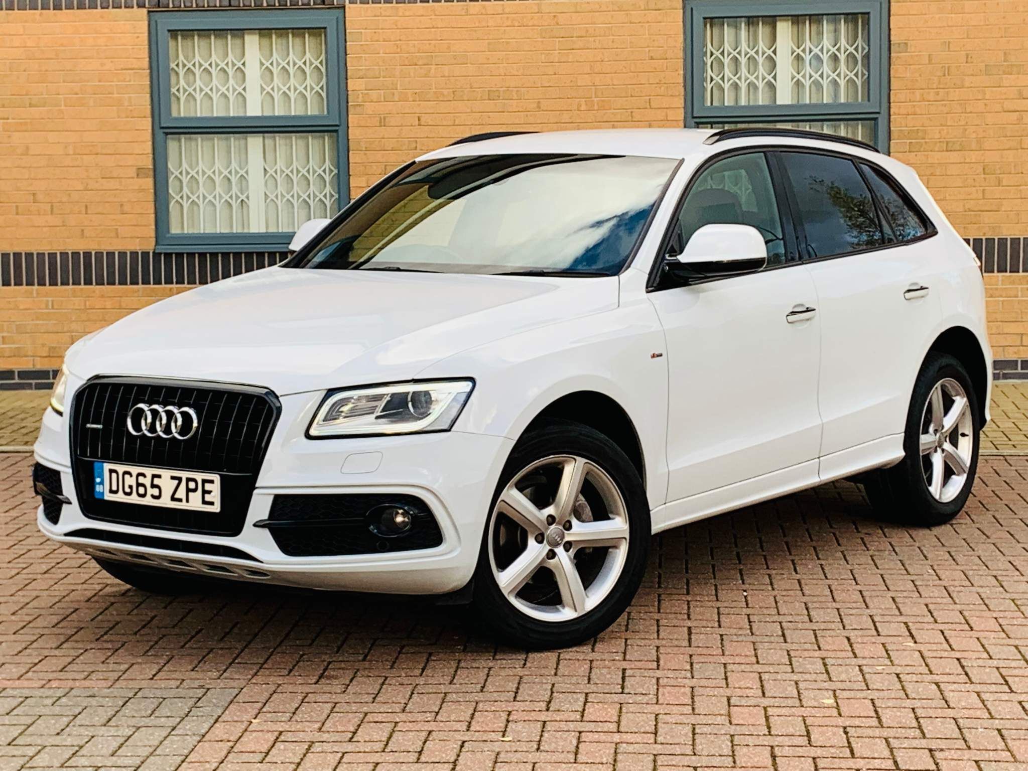 Audi Q5 TDI QUATTRO S LINE 5-Door 2015