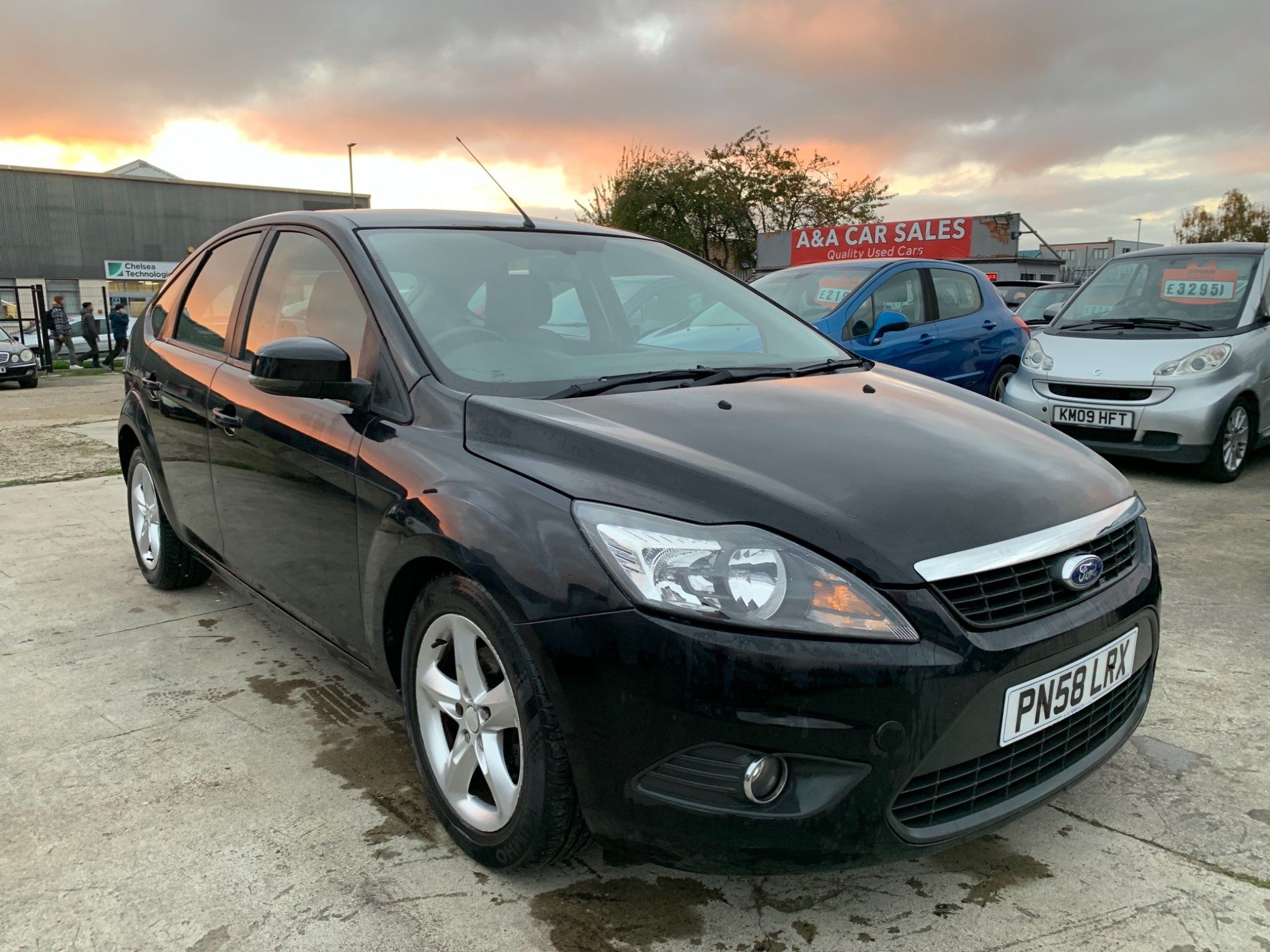 Ford Focus ZETEC 5-Door 2008