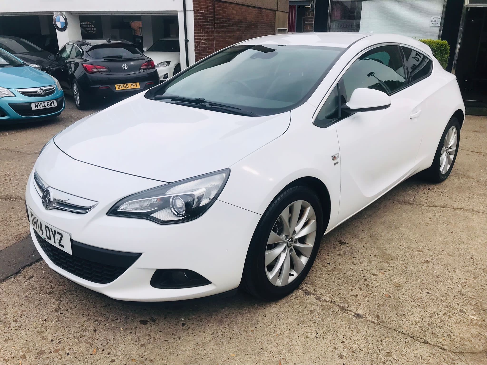 Vauxhall Astra SRI S/S 3-Door 2014