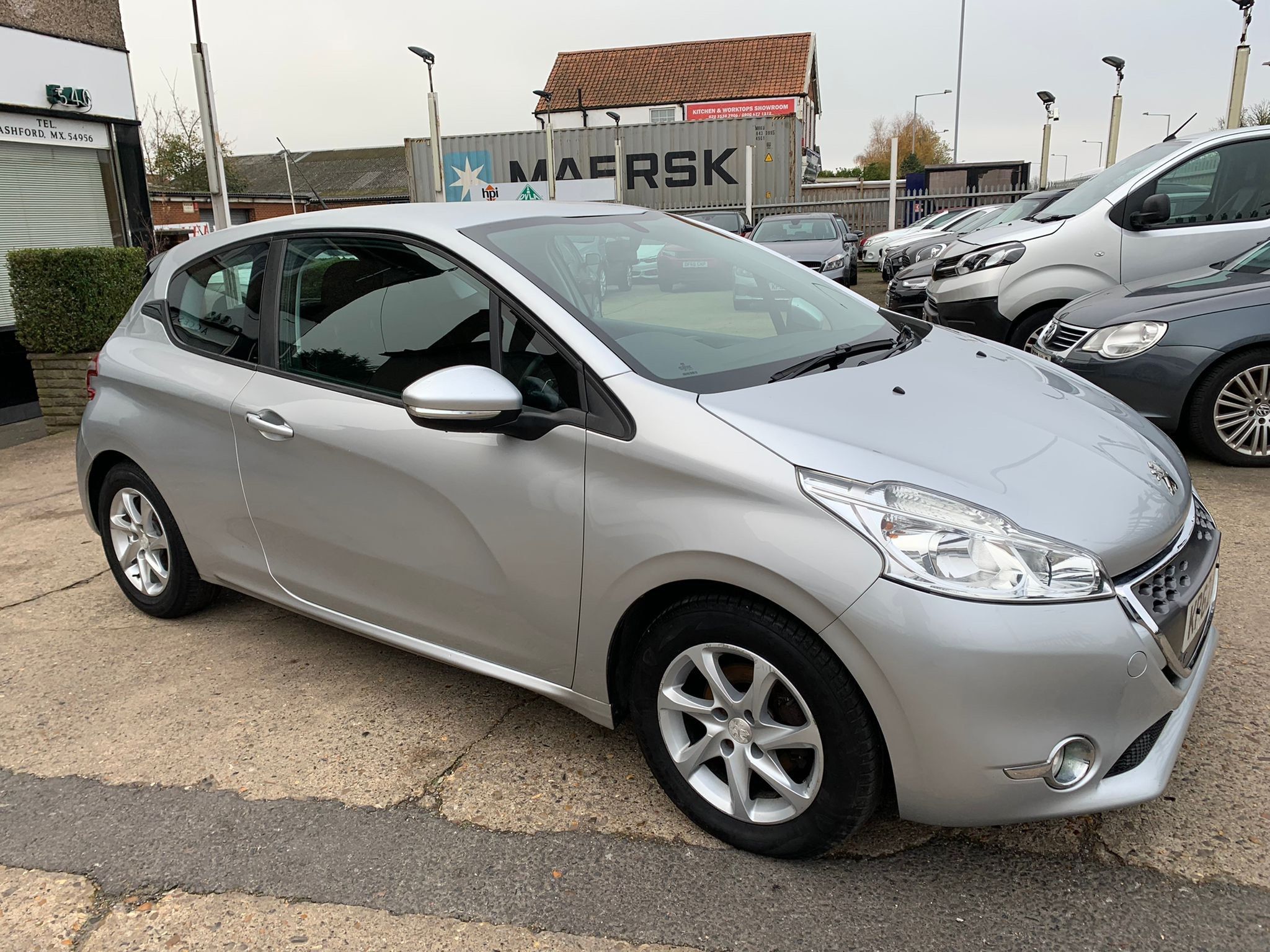 Peugeot 208 ACTIVE E-HDI 3-Door 2013