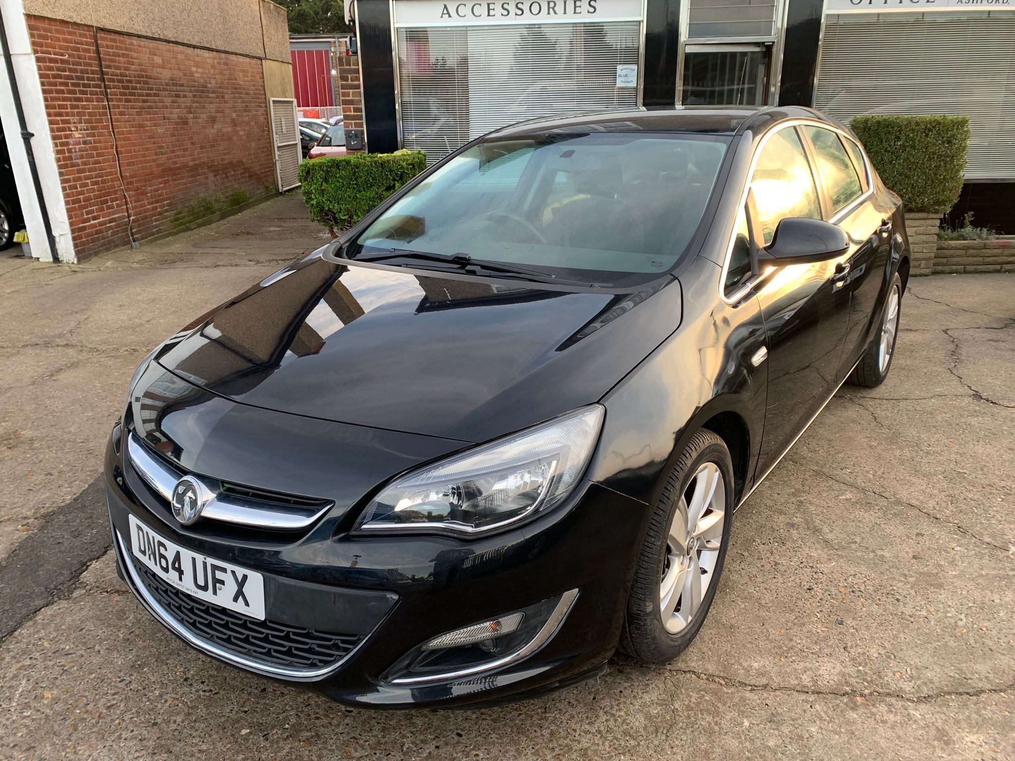 Vauxhall Astra SRI 5-Door 2014