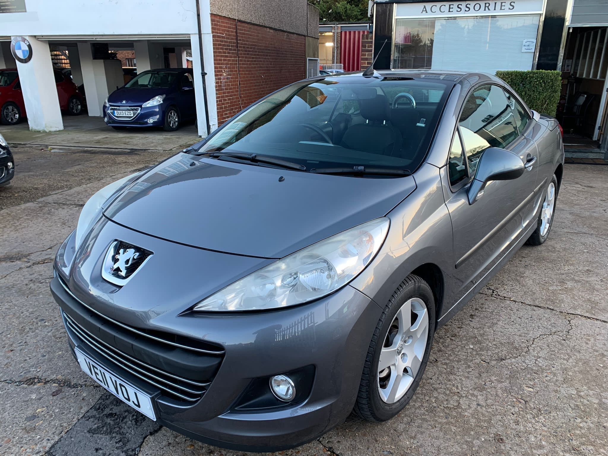 Peugeot 207 CC SPORT 2-Door 2011