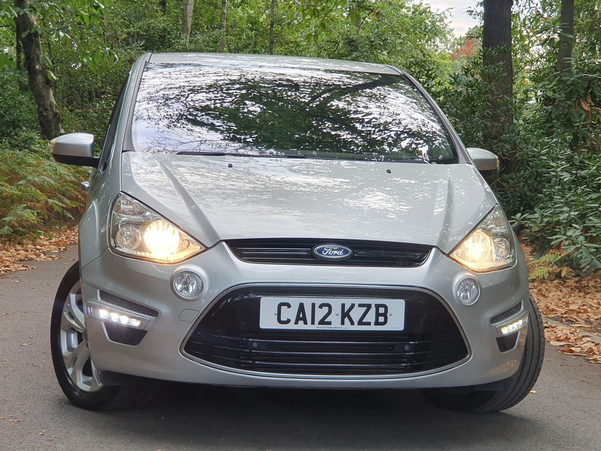 Ford S-Max TITANIUM TDCI 5-Door 2012