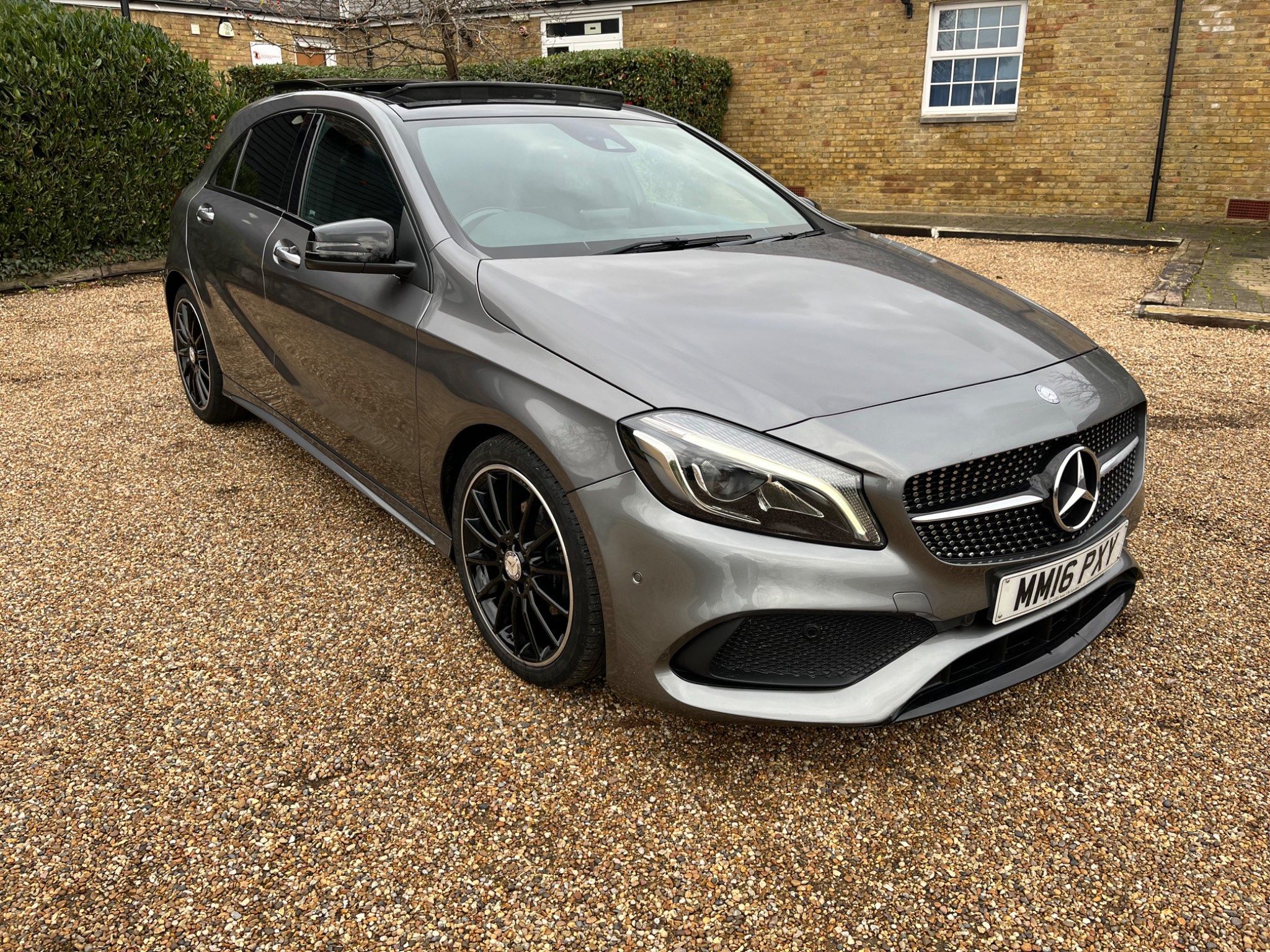 Mercedes-Benz A Class A 200 D AMG LINE PREMIUM PLUS 5-Door 2016