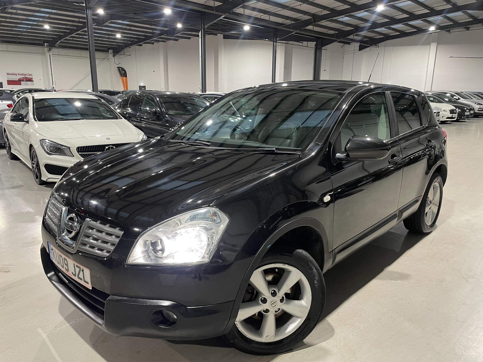 Nissan Qashqai TEKNA 5-Door 2009