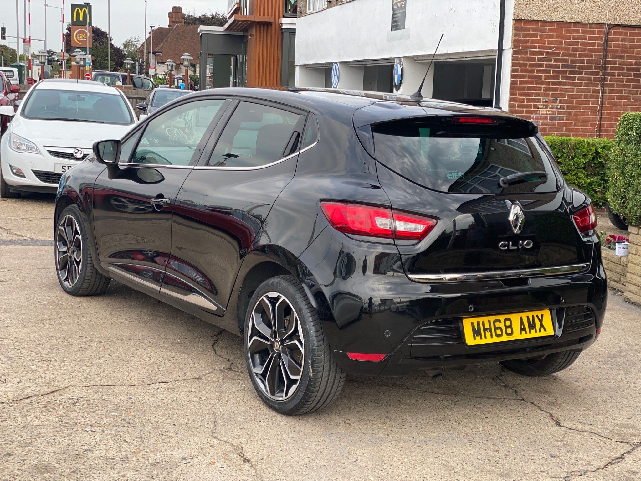 Renault Clio ICONIC TCE 5Door 2019