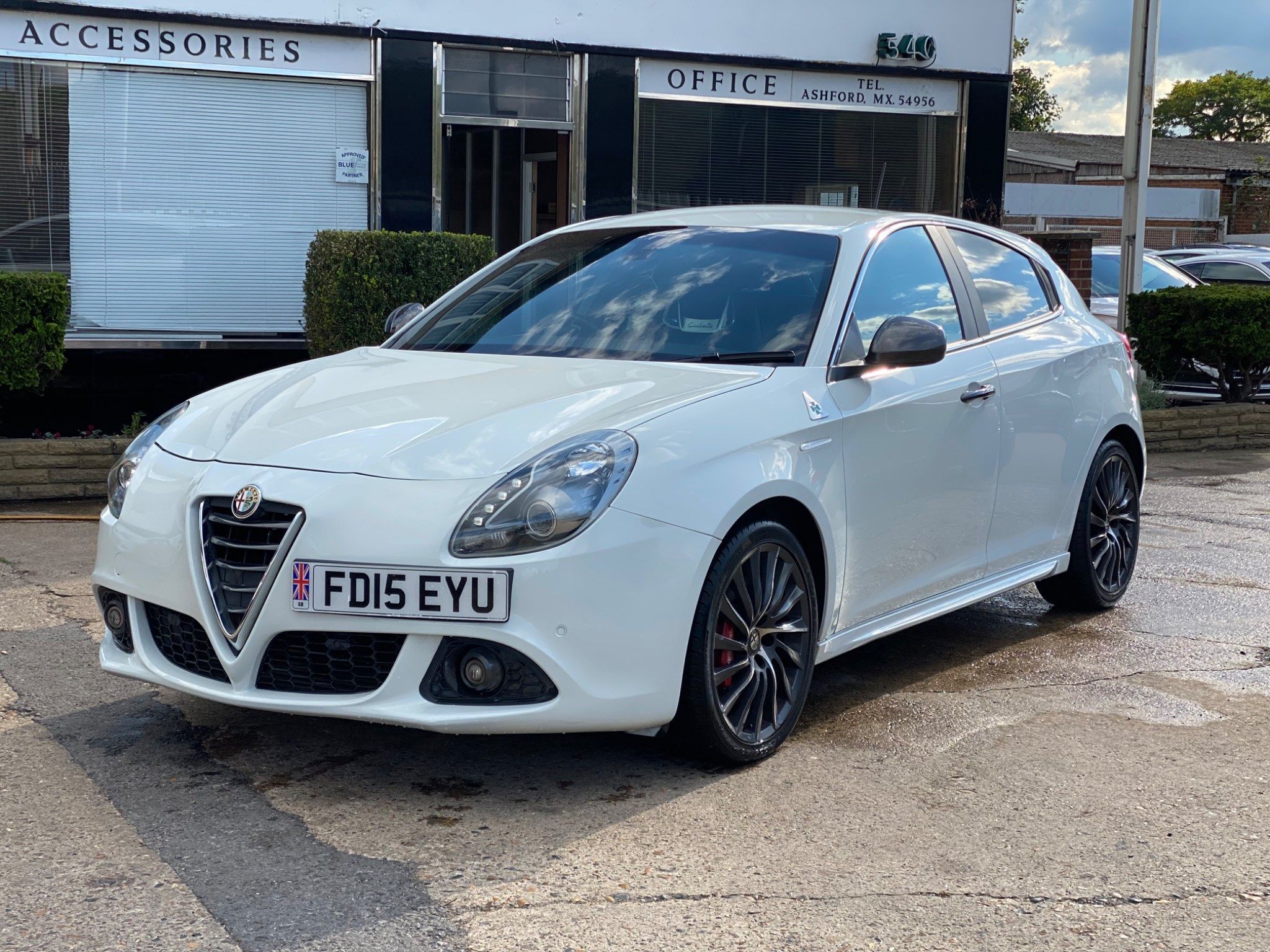 Alfa Romeo Giulietta TBI QUADRIFOGLIO VERDE TCT 5-Door 2015