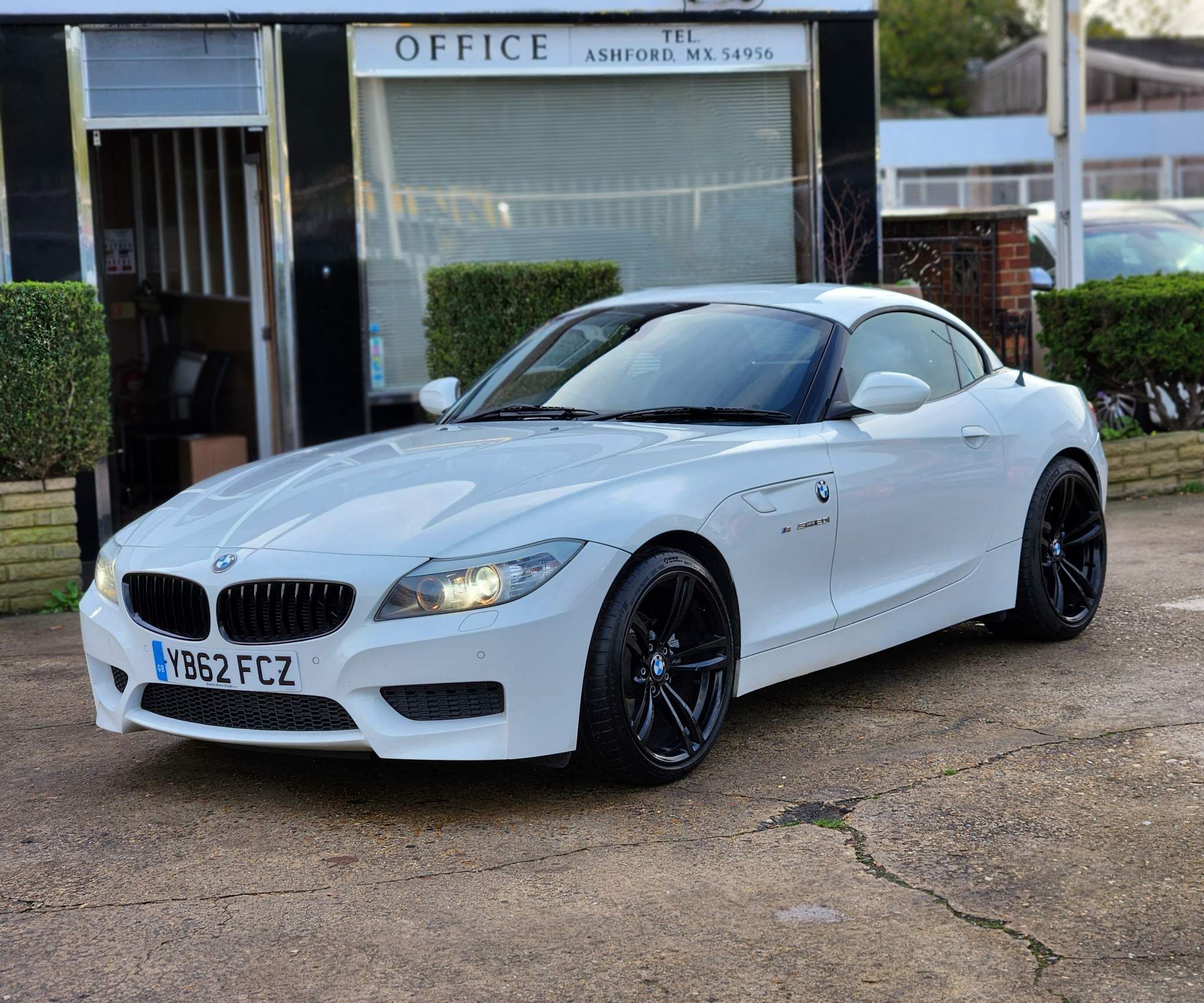 BMW Z4 Z4 SDRIVE20I M SPORT ROADSTER 2-Door 2012